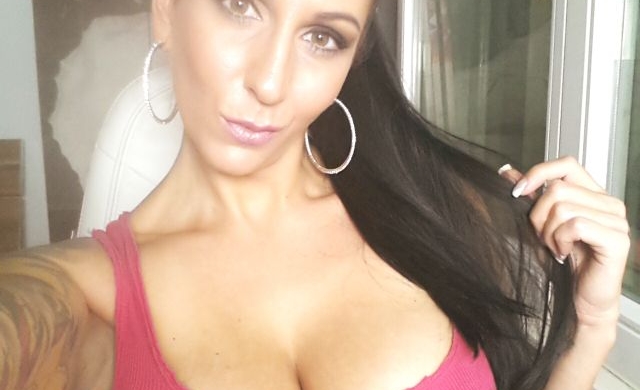 Adriana82