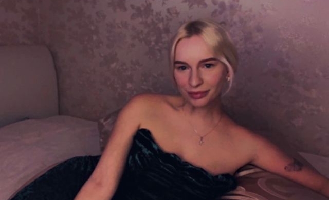 Amanda054