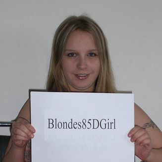 Blondes85DGirl