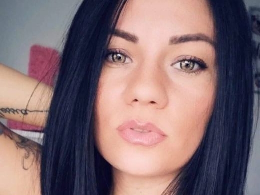 Brun3tteElla