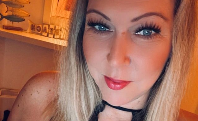 CurvyLola