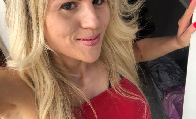 DATESEXYSARAH